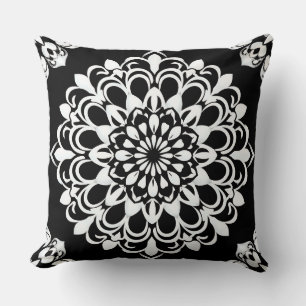 Schwarz-Weiß-Mandala-Design Kissen