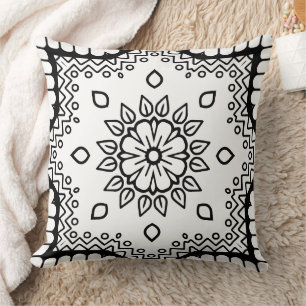 Schwarz-Weiß-Mandala-Rahmenmuster Kissen