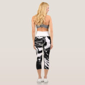 Schwarz-Weiß-Marmor Capri Leggings (Rückseite)