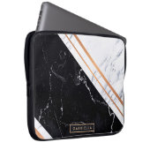 Schwarz-Weiß-Marmor Laptopschutzhülle (Vorne Rechts)