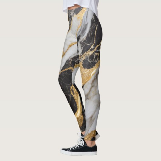 Schwarz-Weiß-Marmor-Muster mit Gold Leggings (Links)