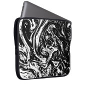 Schwarz-Weiß-Marmor-Stift Laptopschutzhülle (Vorne Rechts)