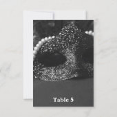 Schwarz-Weiß-Maskenmasken Perlen Tischnummer (Rückseite)