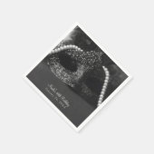 Schwarz-Weiß-Maskenmasken und Perlen Party Serviette (Ecke)