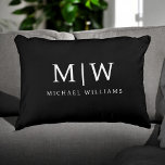 Schwarz-Weiß-Minimalistisch-Modern-Monogramm Dekokissen<br><div class="desc">Die Minimalistische Monogram Kollektion Schwarz/Weiß: Einfache Einfachheit und Eleganz in unseren minimalistischen Designs, die so gestaltet sind, dass sie Ihren Stil mühelos erweitern. Diese Kollektion wurde mit einem scharfen Blick für moderne Ästhetik gestaltet und weist elegante Schwarz-Weiß-Designs auf, die durch personalisierte Monogramme noch verstärkt werden. Von der schicken Schreibwaren bis...</div>