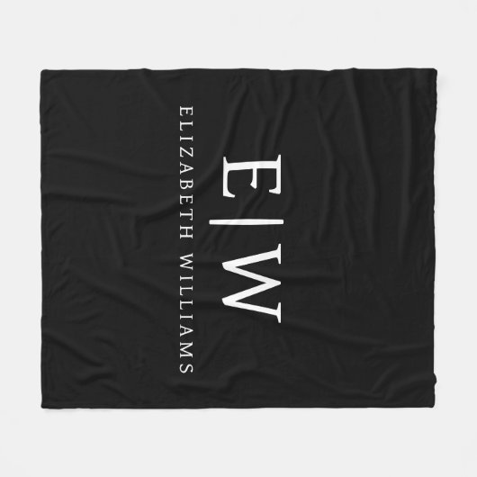 Schwarz-Weiß-Minimalistisch-Modern-Monogramm Fleecedecke (Vorderseite (Horizontal))