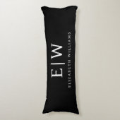 Schwarz-Weiß-Minimalistisch-Modern-Monogramm Seitenschläferkissen (Vorderseite Vertikal)