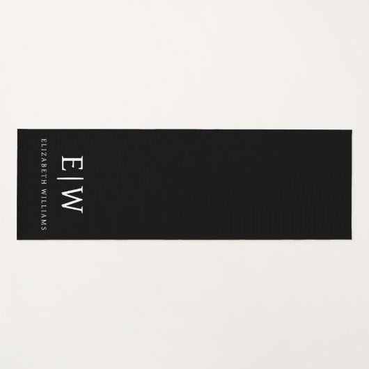 Schwarz-Weiß-Minimalistisch-Modern-Monogramm Yogamatte (Vorderseite (Horizontal))