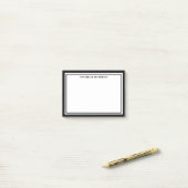 Schwarz-weiß minimalistisches Monogramm Post-it Klebezettel (Auf Schreibtisch)