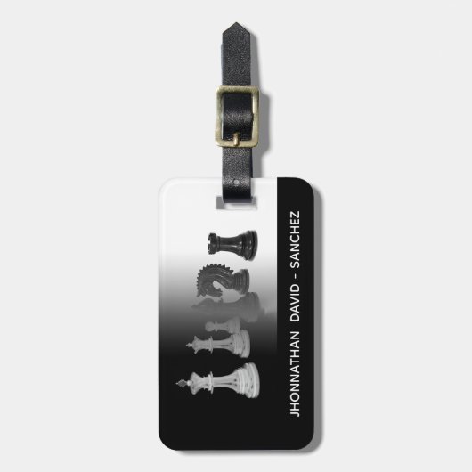 Schwarz-Weiß-Modern-Maskuliner Schachreise Gepäckanhänger (Vorderseite vertikal)