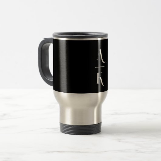 Schwarz-Weiß-Moderne elegante Monogramm Reisebecher (Vorderseite Links)