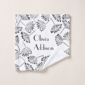 Schwarz-Weiß-Moderne Name Blumenleuchter Badhandtuch Set (Waschlappen)