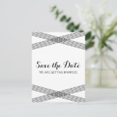 Schwarz-weiß Moderner Deko Save the Date Postkarte (Stehend Vorderseite)
