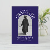 Schwarz-Weiß-Modernes Foto mit elegantem Abschluss Einladung (Stehend Vorderseite)