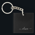 Schwarz-weiß Modernes Minimalistisches Monogramm Schlüsselanhänger<br><div class="desc">Die Minimalistische Monogram Kollektion Schwarz/Weiß: Einfache Einfachheit und Eleganz in unseren minimalistischen Designs, die so gestaltet sind, dass sie Ihren Stil mühelos erweitern. Diese Kollektion wurde mit einem scharfen Blick für moderne Ästhetik gestaltet und weist elegante Schwarz-Weiß-Designs auf, die durch personalisierte Monogramme noch verstärkt werden. Von der schicken Schreibwaren bis...</div>