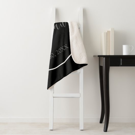 Schwarz-Weiß-Monogramm-Hochzeit Sherpadecke (Beispiel)