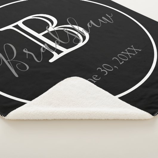 Schwarz-Weiß-Monogramm-Hochzeit Sherpadecke (3/4)