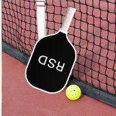 Schwarz-Weiß-Monogramm-Initialen Pickleball Schläger