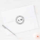 Schwarz Weiß Monogramm Rücksendeadresse Runder Aufkleber (Umschlag)