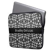 Schwarz-Weiß-Mosaik mit schwarzem Namensstreifen Laptopschutzhülle (Vorderseite Links)