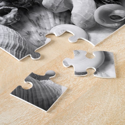 Schwarz-Weiß-Muscheln Puzzle (Seite)