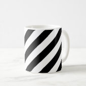 Schwarz-Weiß-Muster für große Diagonalstreifen Kaffeetasse (VorderseiteRechts)