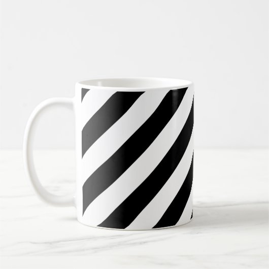 Schwarz-Weiß-Muster für große Diagonalstreifen Kaffeetasse (Links)