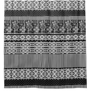 Schwarz-Weiß-Muster mit Spitzen und Patchwork Duschvorhang