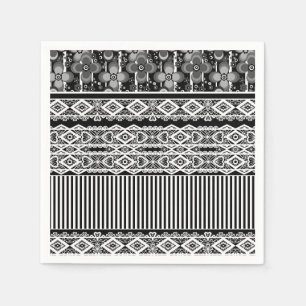 Schwarz-Weiß-Muster mit Spitzen und Patchwork Serviette