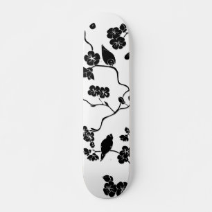 Schwarz-Weiß-Muster Vögel auf Kirschblüten Skateboard