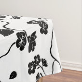 Schwarz-Weiß-Muster Vögel auf Kirschblüten Tischdecke (Beispiel)