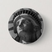 Schwarz-Weiß-Nah-up-Freiheitsstatue Button (Vorderseite)
