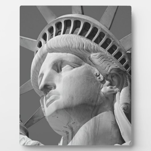 Schwarz-Weiß-Nah-up-Freiheitsstatue Fotoplatte (Vorderseite)