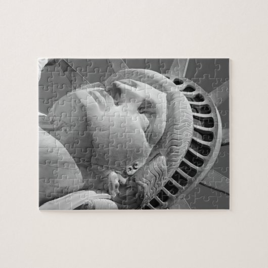 Schwarz-Weiß-Nah-up-Freiheitsstatue Puzzle (Horizontal)