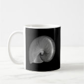 Schwarz-Weiß-Nautilus-Muschel Kaffeetasse (Links)