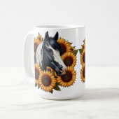 Schwarz-Weiß-Paint-Pferd mit Sonnenblumen Kaffeetasse (Vorderseite Links)