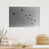 Schwarz-Weiß-Paratrooper-Show 1968 Poster (Küche)