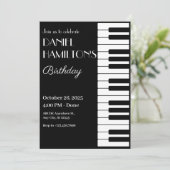 Schwarz-Weiß-Piano-Tube Geburtstag Einladung (Stehend Vorderseite)