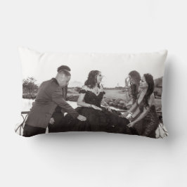 Schwarz-Weiß-Pillow - Familie Vasquez Lendenkissen