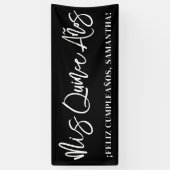 Schwarz-Weiß-Pinselskript Mis Quince Años Banner (Vertikal)
