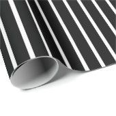 Schwarz-Weiß-Pinstriche Geschenkpapier (Rolleneckpunkt)