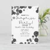 Schwarz-weiß Polka Dot Bubbles Überraschendes Part Einladung (Stehend Vorderseite)