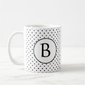 Schwarz-Weiß-Polka-Punkte mit Monogramm Kaffeetasse (Links)