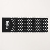 Schwarz-Weiß-Polka-Punkte Retromuster Monogramm Yogamatte (Vorderseite (Horizontal))