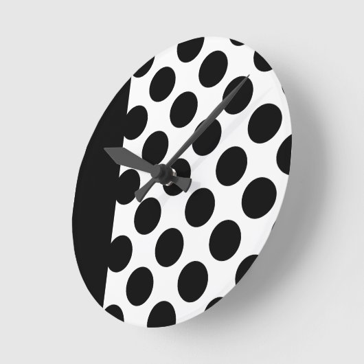 Schwarz-Weiß-Polka-Punkte Runde Wanduhr (Winkel)