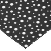 Schwarz-Weiß-Polka-Punkte Tischdecke (Schrägansicht)