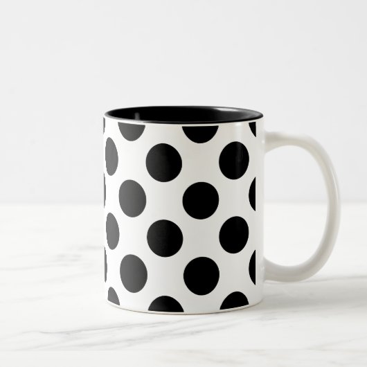 Schwarz-Weiß-Polka-Punktmuster Zweifarbige Tasse (Rechts)