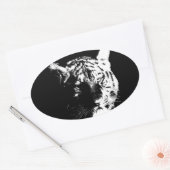 Schwarz-Weiß-Pop Tiger Ovaler Aufkleber (Umschlag)