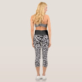 Schwarz-Weiß-Psychedelic-Skin-Muster Capri Leggings (Rückseite)