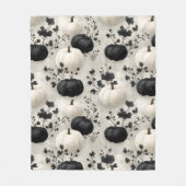 Schwarz-Weiß-Pumpkin-Falldesign Fleecedecke (Vorderseite)